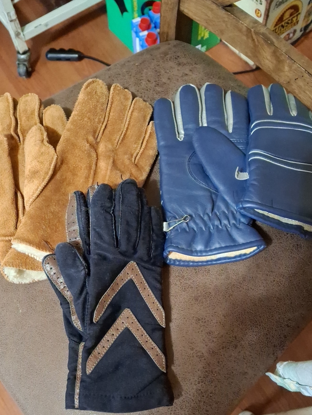 Men's Black Suede Gloves with Brown Chevron Accents LOT OF 3